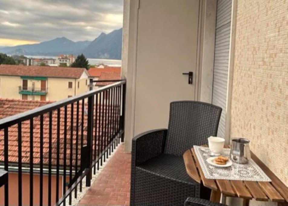 Lakehouse Enjoy Verbania Eksteriør billede