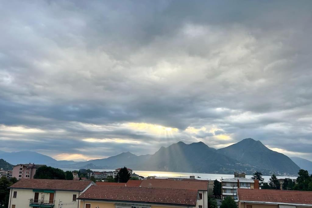 Lakehouse Enjoy Verbania Eksteriør billede